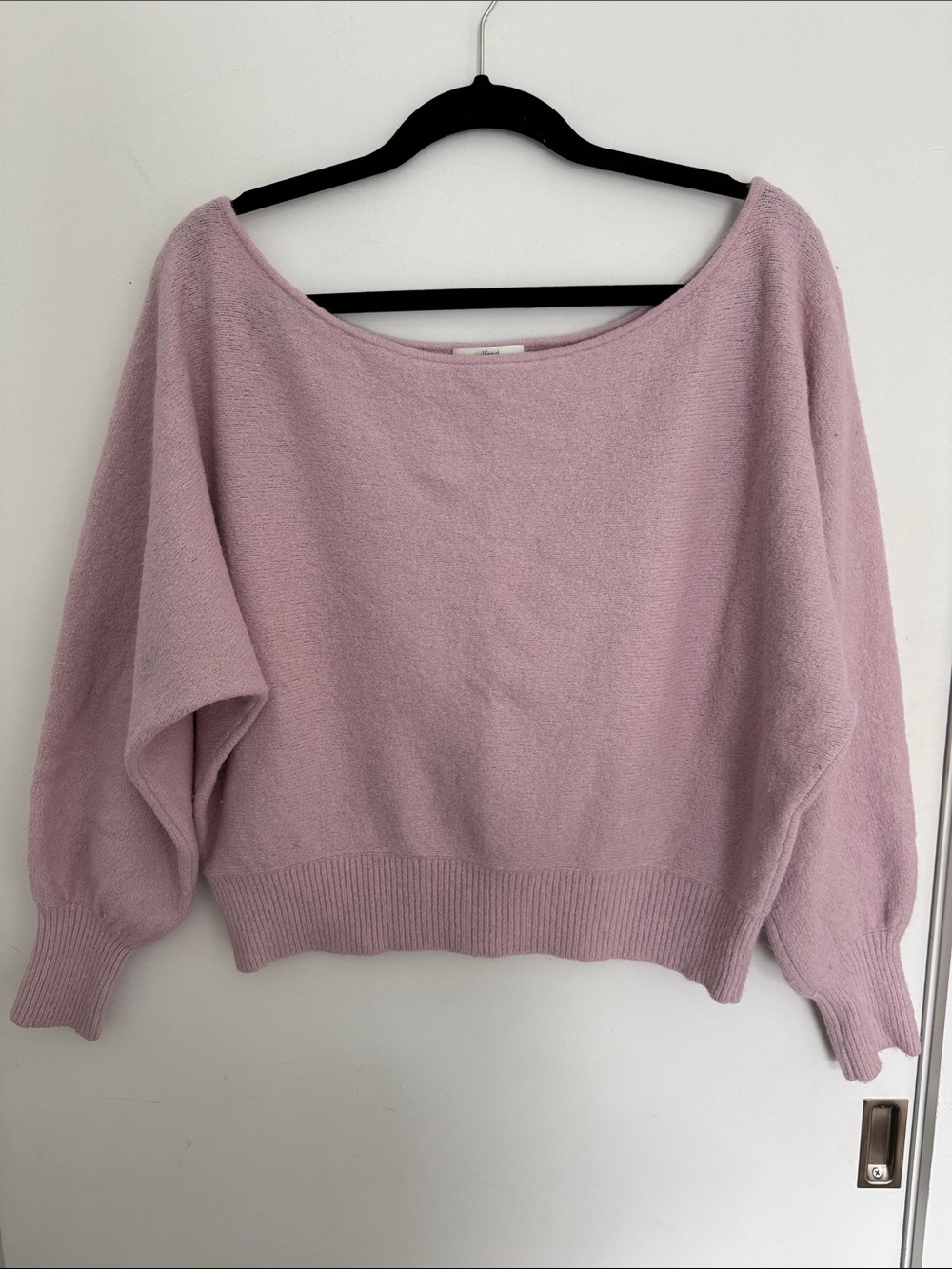 Aritzia Wilfred Softspoke Rhoda sweater